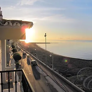 https://first-line-beach-apartment-algarrobo.1costadelsol.com
